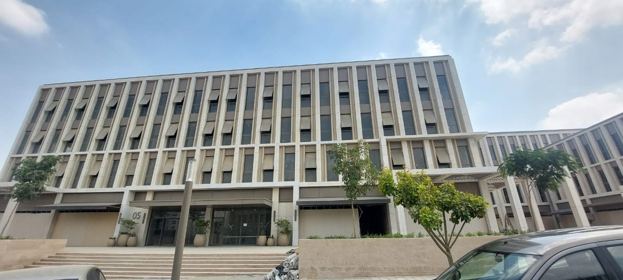 Mivida The Place office building 05 entrance
